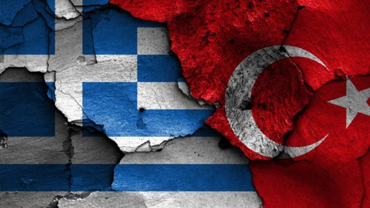 ТУРЦИ ТВРДЕ: Грчка пуцала на брод у Егејском мору