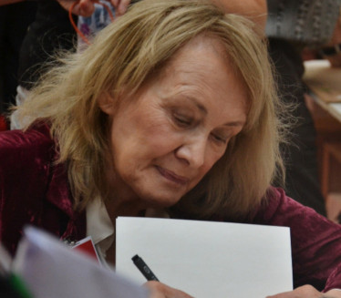 Ани Ерно добитница Нобелове награде за књижевност 2022.