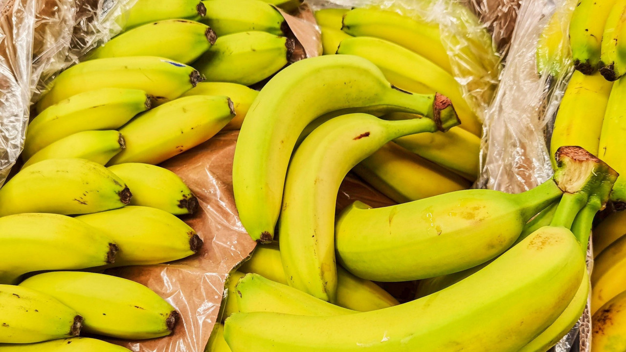САВЕТ СТРУЧЊАКА: Банану треба ОПРАТИ пре него што је огулимо