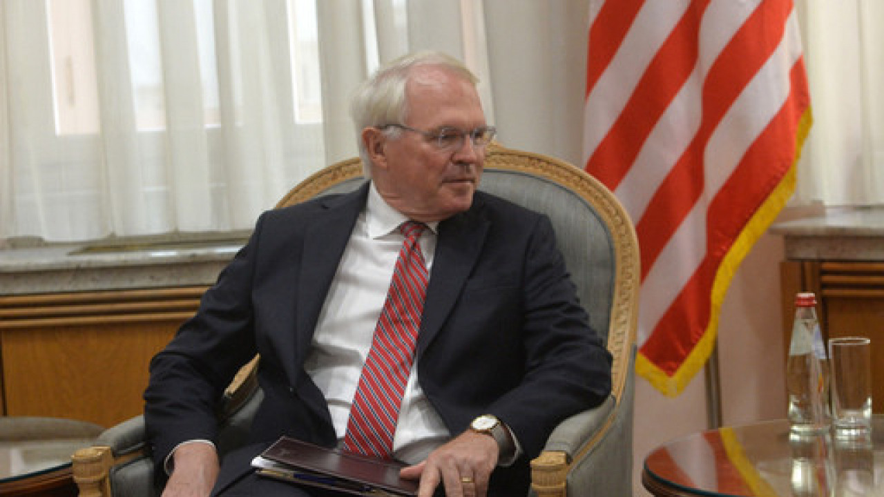 KURTI JE PROBLEM: Ambasador SAD oštar prema tzv. premijeru