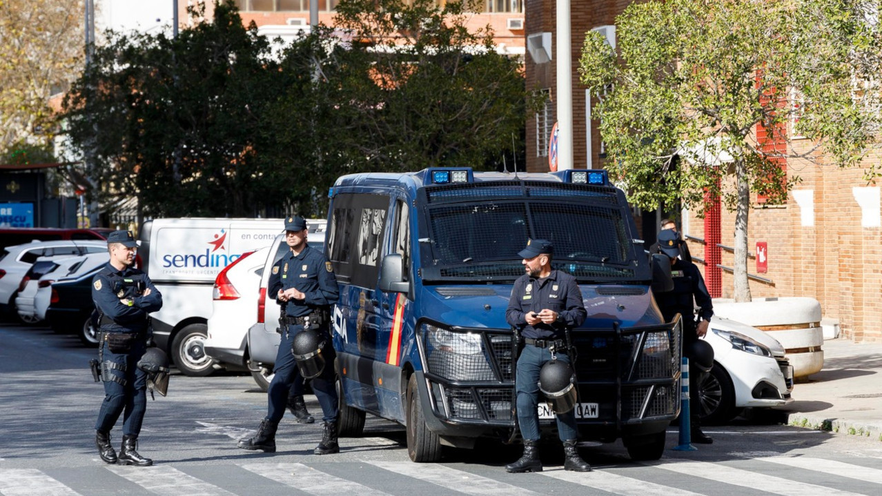 IMA RANJENIH Pucnjava u tržnom centru u Skoplju-napadač pobegao