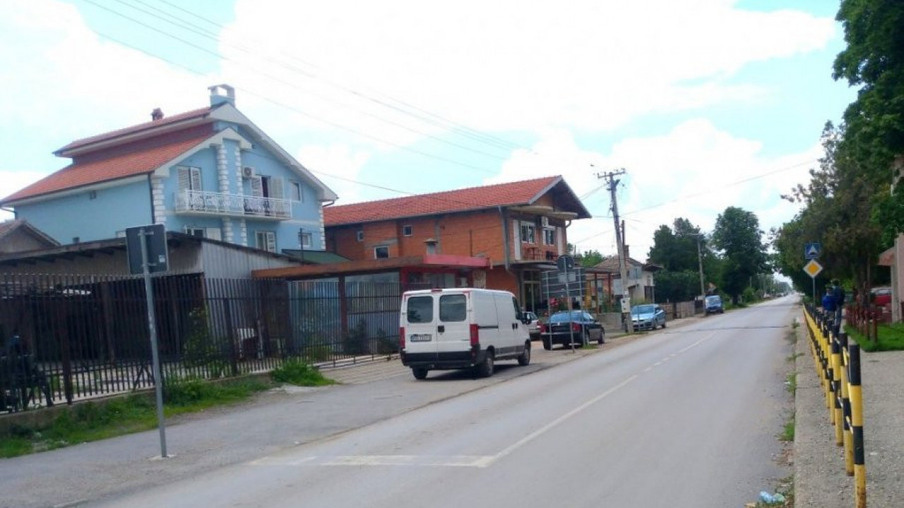 ZGAZIO ŽENU NA BICIKLI: Policija traga za vozačem