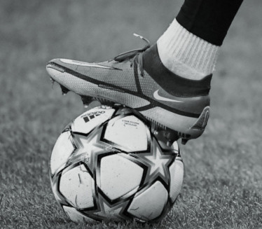 TRAGEDIJA POTRESA ŠPANIJU Mladi fudbaler uboden nožem u srce