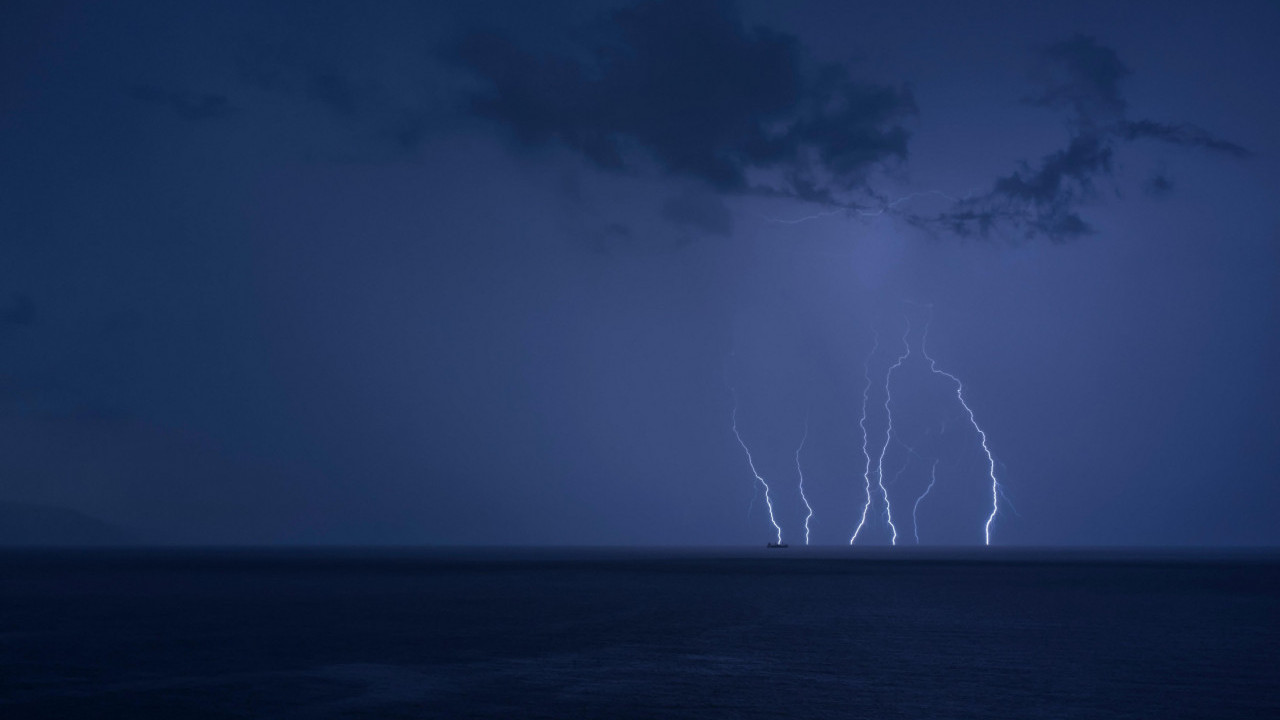 UPALJEN METEOALARM: Snažna oluja preti Jadranu