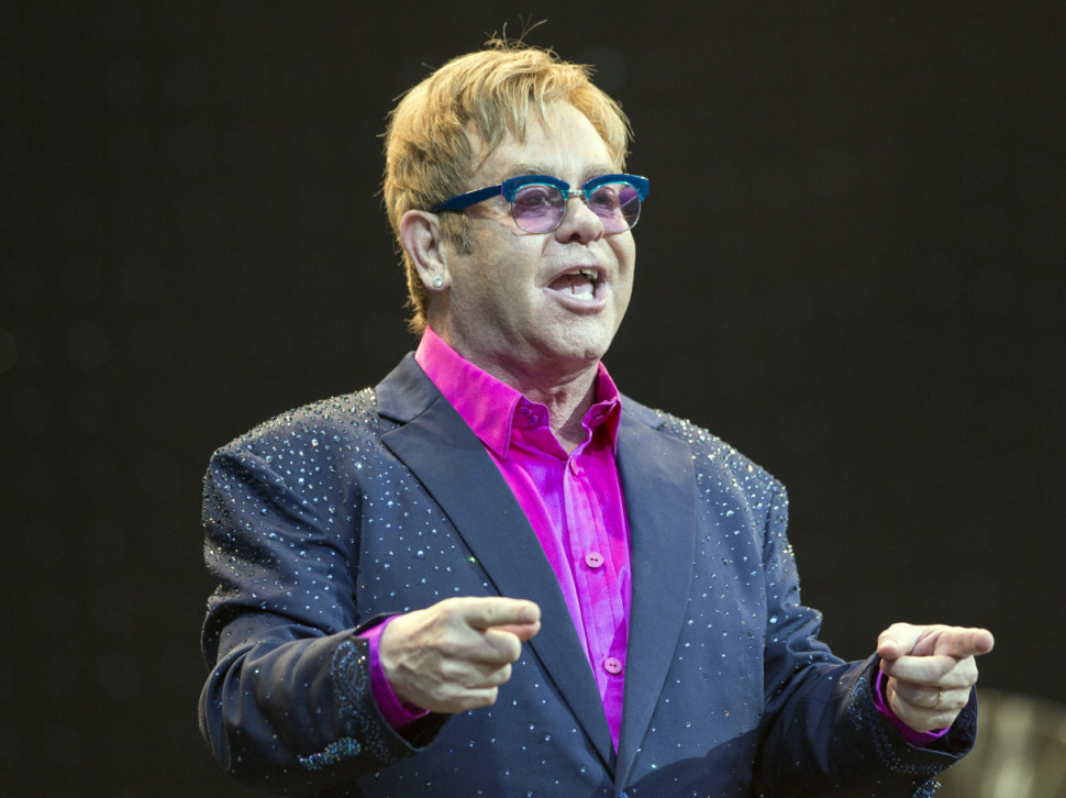 Elton DŽon donirao 125 miliona dolara za izlečenje AIDS-a