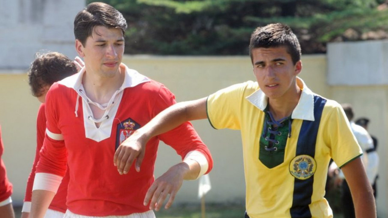 НЕКА БУДЕ КАО НЕКАДА: Глумци из Монтевидеа пружили подршку