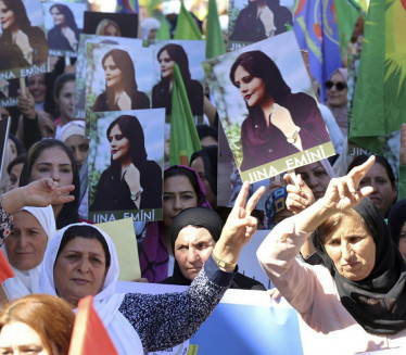 VELIKA POBEDA ZA ŽENE U IRANU: Ukida se moralna policija