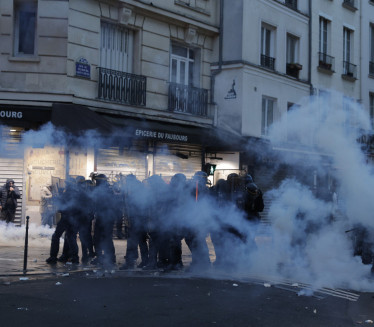 HAOS U PARIZU: Neredi u prestonici, policija na ulicama