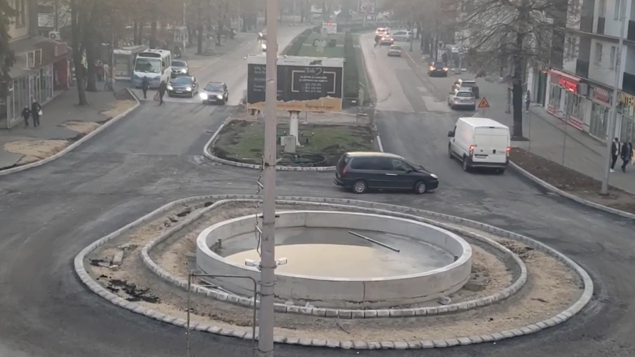 KRUŽNI TOK U BOSNI: Vozači ne znaju gde će (VIDEO)