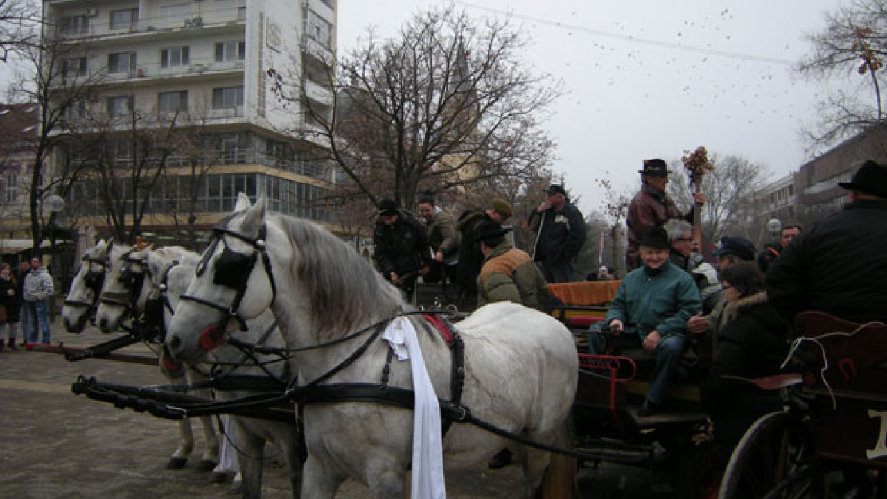 ČULI STE ZA KORINĐANJE? Običaj pred Božić kome se raduju deca