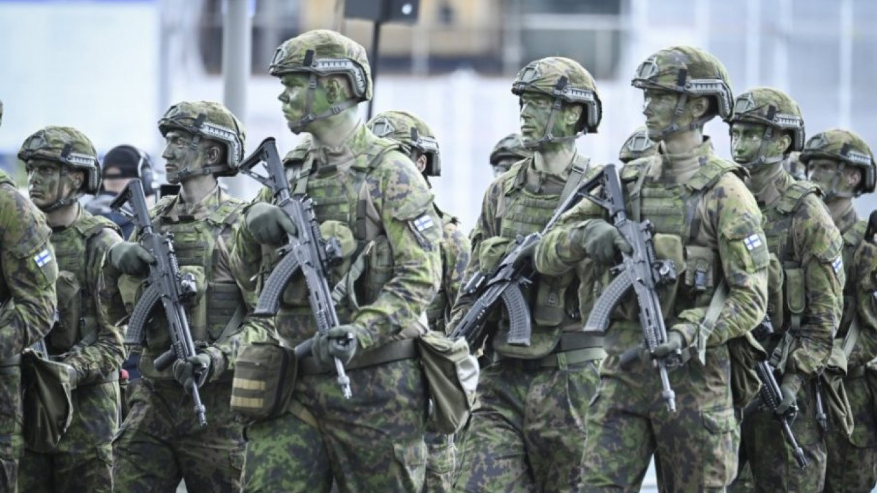 ГРАДИЋЕ ВОЈНЕ ОБЈЕКТЕ: Финска војска склапа тајне уговоре
