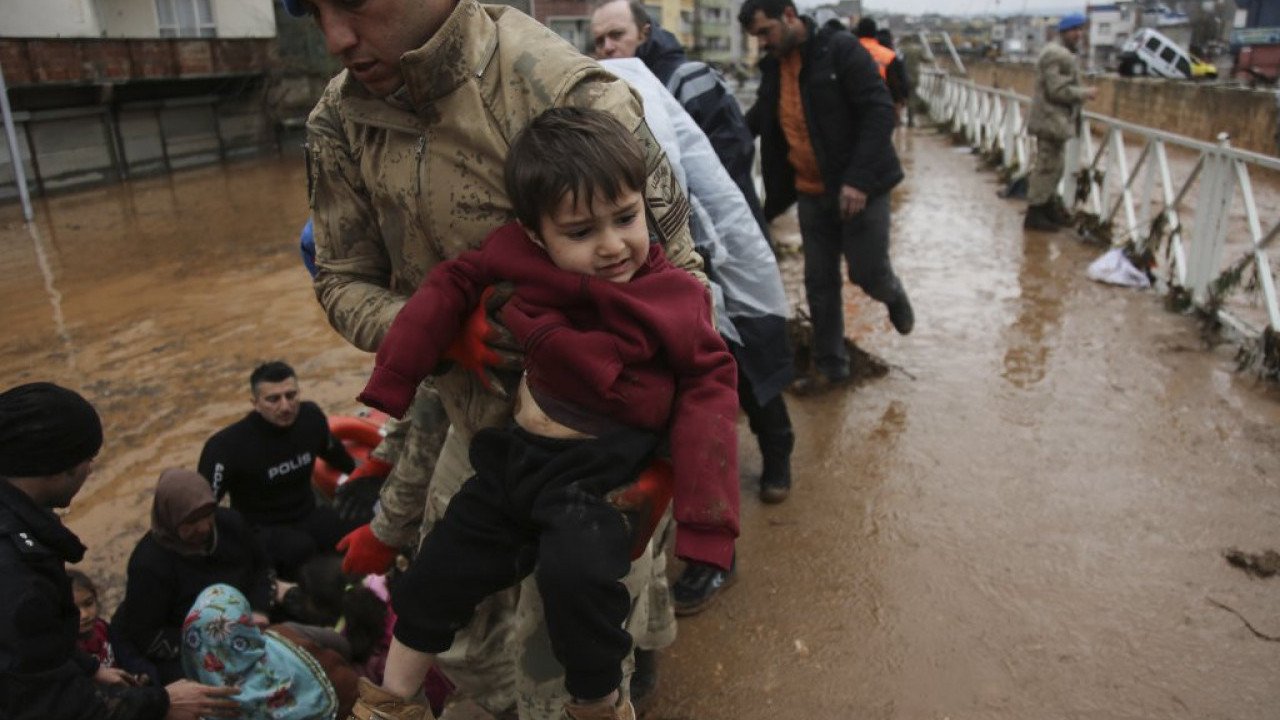 NOVA NESREĆA U TURSKOJ: Velike poplave, ima poginulih