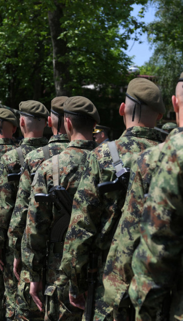 Danas odluka Vlade Srbije o obaveznom vojnom roku