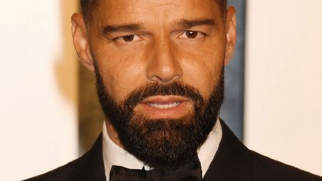 РИКИ МАРТИН ПОНОВО ЗАЉУБЉЕН: Завео 26 година млађег