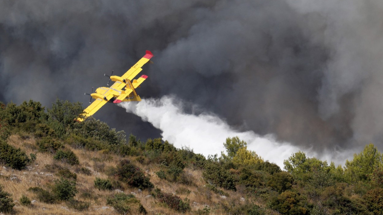 POŽAR U MAKEDONIJI: Avioni preleću i gase vatru