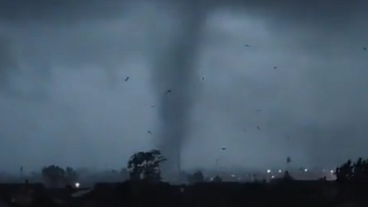 TORNADO U ITALIJI Stravičan video osnavuo na mrežama (VIDEO)