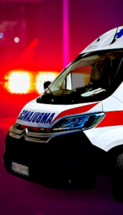 TEŽE POVREĐENA: Auto udario ženu u Batajnici