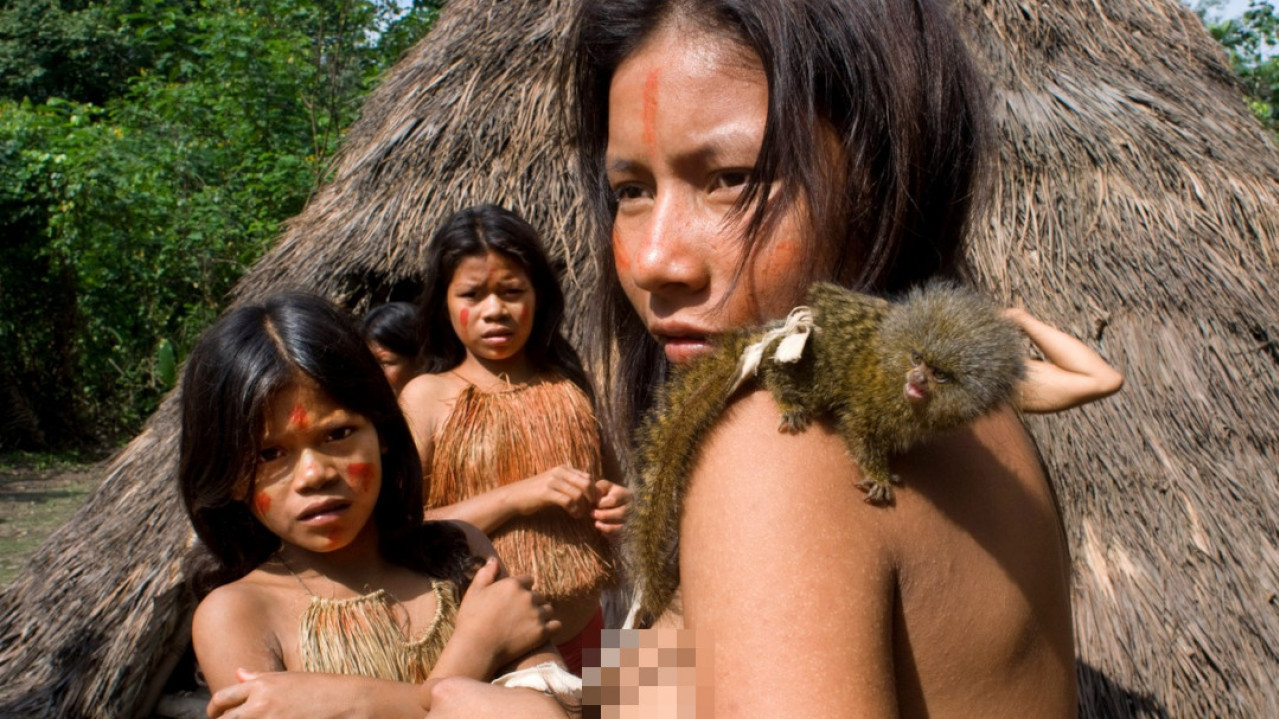 3.000 ЖЕНА И 7 МУШКАРАЦА Ово је најнеобичније племе на свету