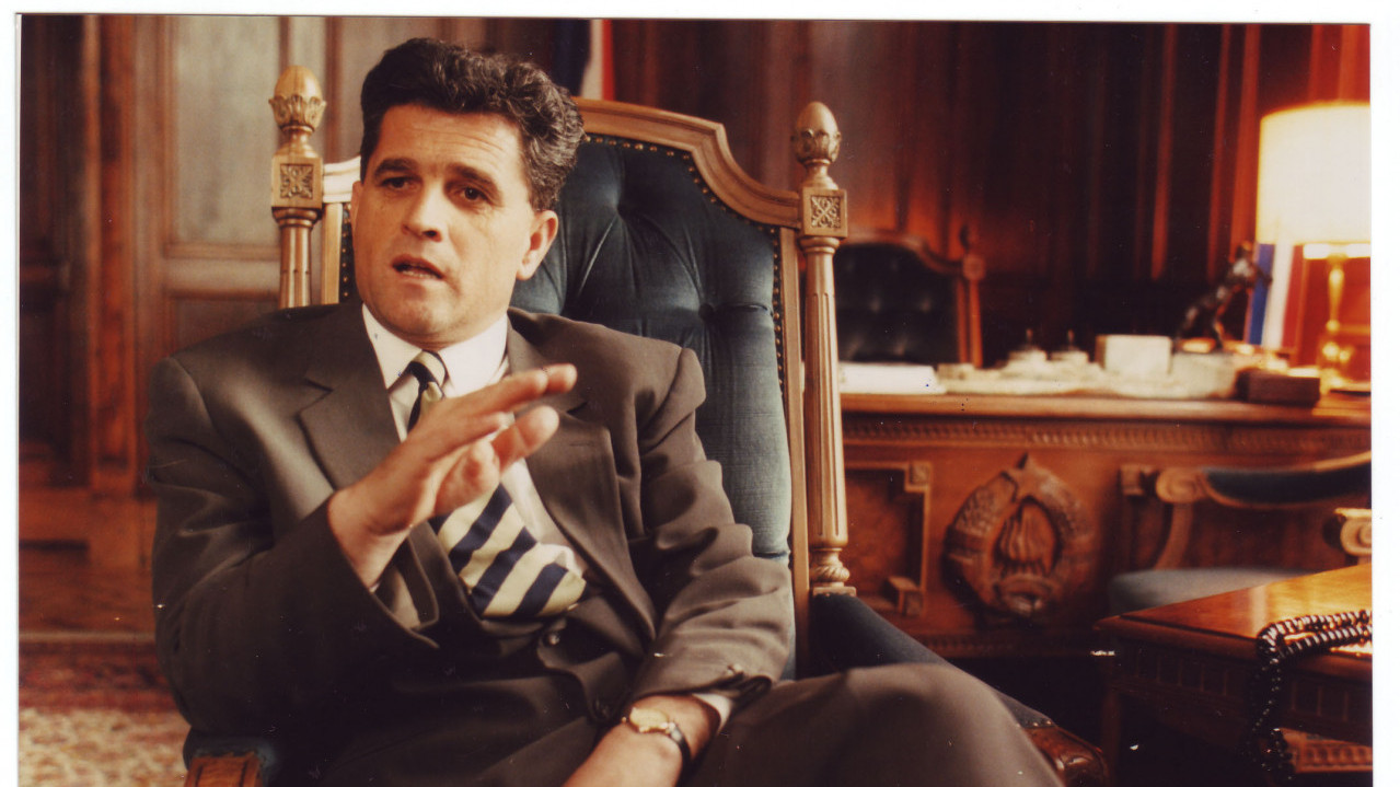 RADOMAN BOŽOVIĆ PAO SA KROVA: Bivši premijer hospitalizovan