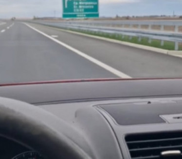 OPASNO I ZABRANJENO: Zabeležen neverovatan video na auto-putu