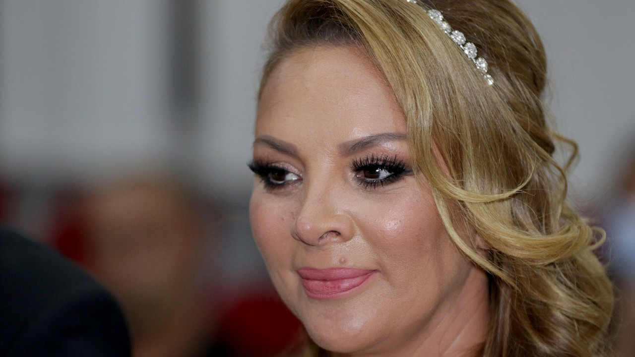 "ПОЧЕЛА ДА УРЛАМ": Певачица се није радовала рођењу сина