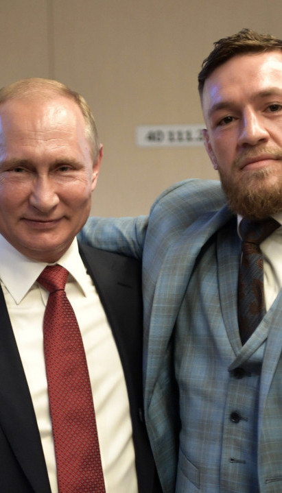 ГДЕ ЋЕШ?Конор ставио Путину руку на раме -фрка с обезбеђењем