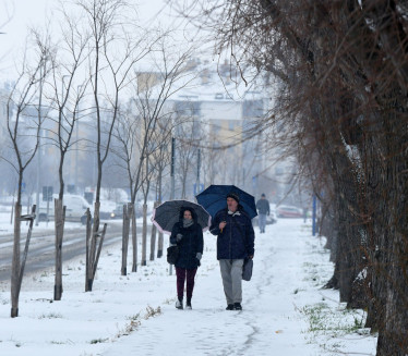 U SEPTEMBRU 2 METRA SNEGA? Evropa ne pamti ovakav kraj leta