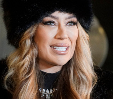 "РАДУЈЕМ СЕ СВЕМУ ШТО ЋЕ БИТИ" Огласила се Теа после венчања