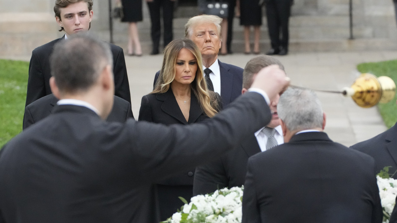MELANIJA SAHRANILA MAMU "Oličenje elegancije i gracioznosti"