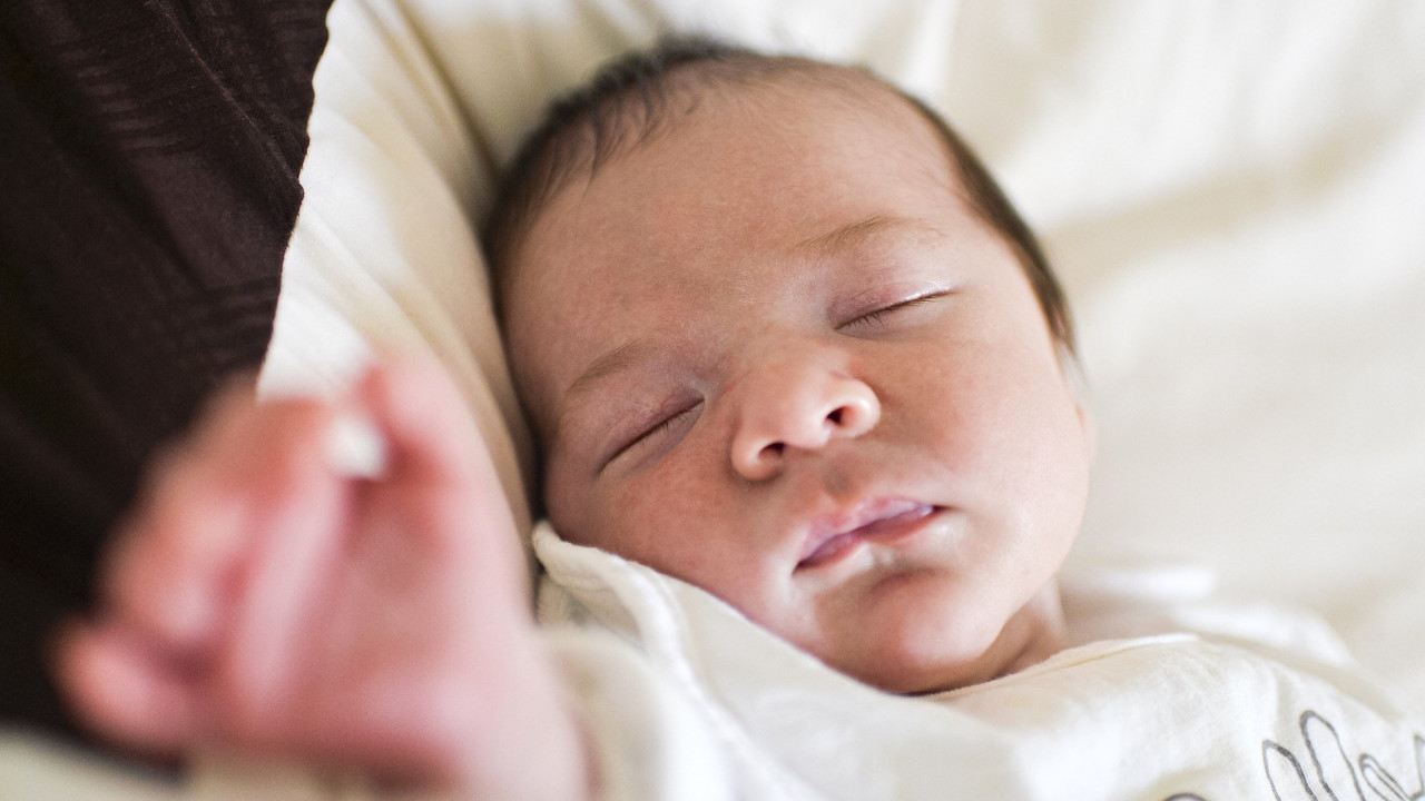 ЧУДО: Рођена "НАЈСТАРИЈА" беба на свету,30 лета после зачећа