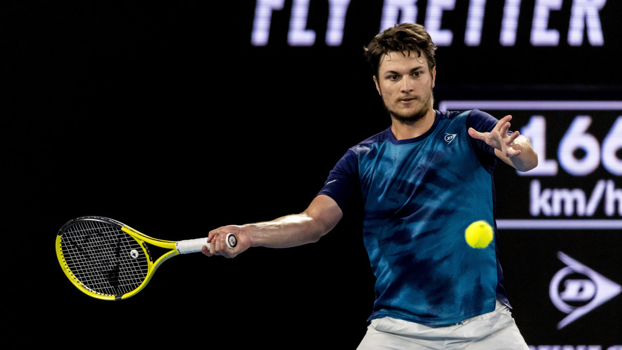 "ISPLJUVAN SAM": Kecmanović posle poraza o francuskoj publici