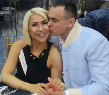 JOVANA PROVELA NOĆ KOD DEČKA: Okačila foto iz njegovog stana