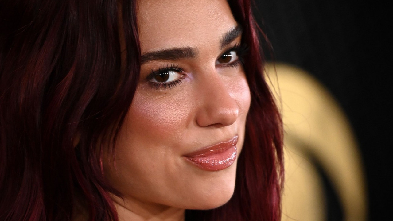 BEZ GAĆICA: Dua Lipa u provokativnoj haljini