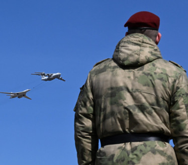 Срушио се руски војни авион са седам чланова посаде