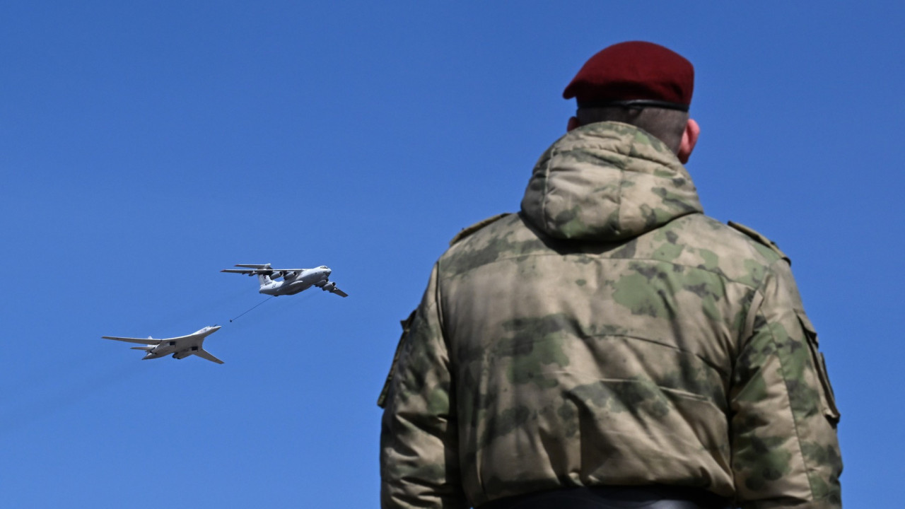 Срушио се руски војни авион са седам чланова посаде