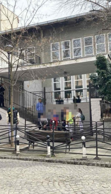 DOJAVA O BOMBI U OŠ "RIBNIKAR" Izašle kontradiverzione ekipe