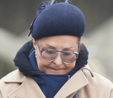 АНА ОСТАЛА НА УЛИЦИ И БЕЗ НОВЦА: Нисам добила ни здравствено
