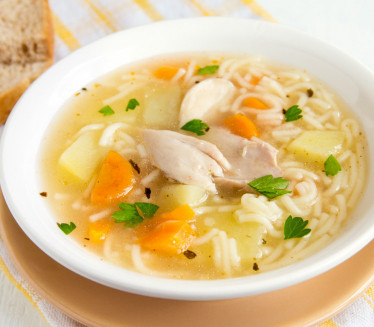 САВРШЕН ТРИК: Како направити укусну пилећу супу