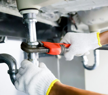 DVA POTEZA SPREČAVAJU PREVARU: Kada majstor kaže cenu...