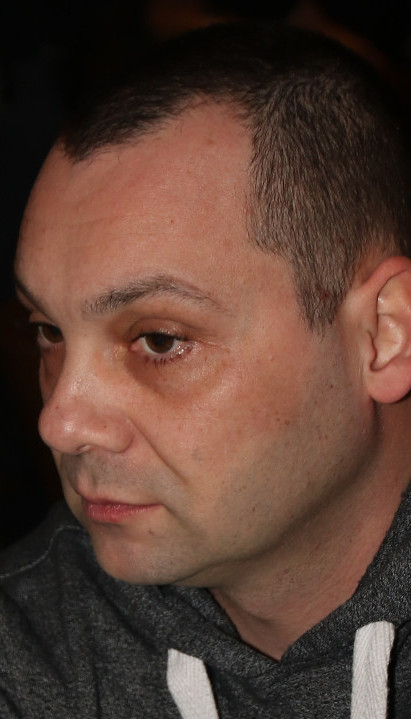 "ТАМО СЕ НЕ ПУЦА": Певач избегао ратну зону