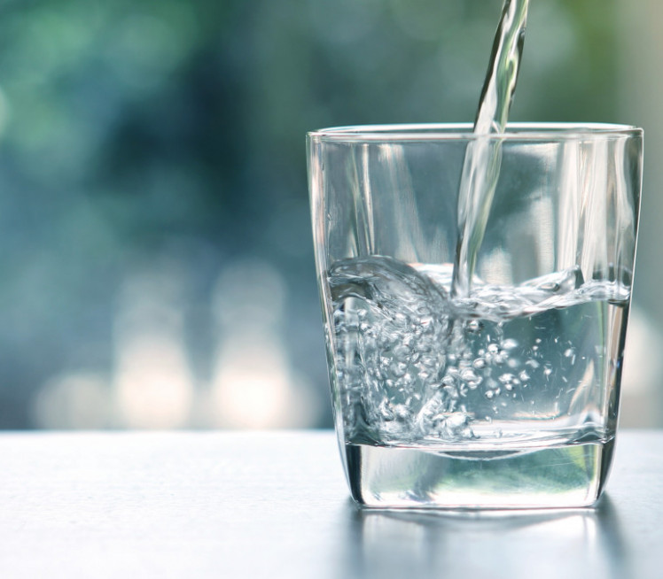 Шта се деси у телу ако попијете чашу воде на празан стомак?