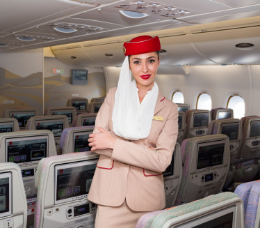 IZ JAKO VAŽNOG RAZLOGA: Evo zašto stjuardese nose CRVENI RUŽ