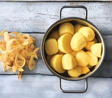 ПРАВО БЛАГО: Ево зашто не просипати воду када кувате кромпир