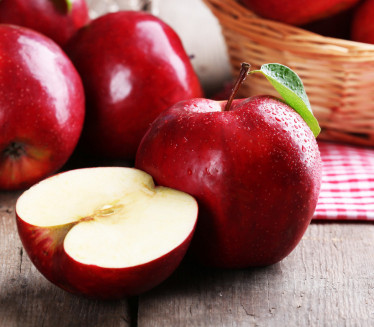 Da li jabuke treba jesti sa korom ili bez?