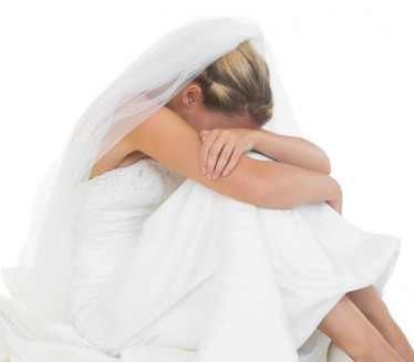 САД МЕ ЈЕ СРАМОТА: Млада се напила после венчања