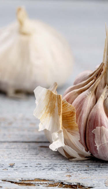 Osam stvari koje se dešavaju u organizmu kad jedemo beli luk