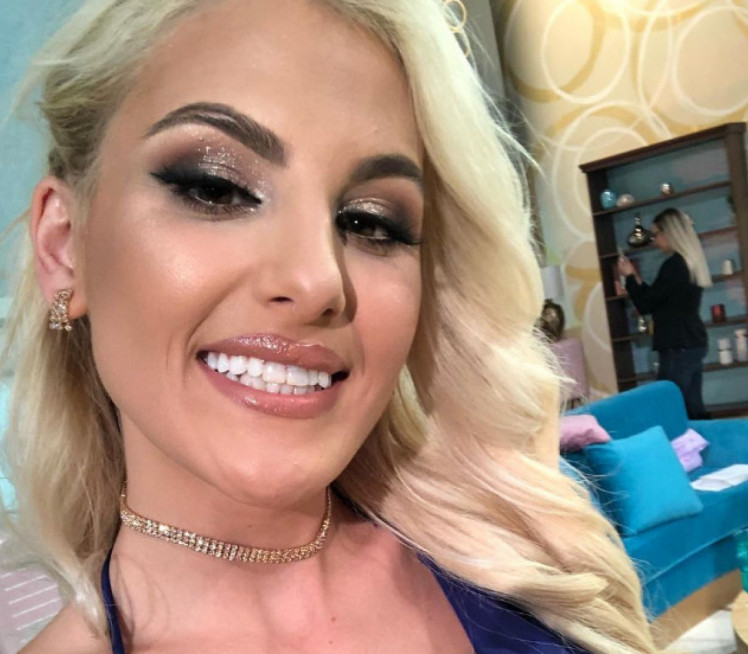 DEČKO JE PREVARIO - SA MUŠKARCEM: Šok otkriće naše pevačice