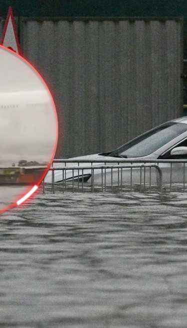 АПОКАЛИПТИЧНЕ СЦЕНЕ: Авиони пливају пистом - Дубаи поплављен