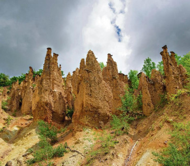 OVO NISTE ZNALI: Tajna Đavolje varoši od koje prolazi jeza