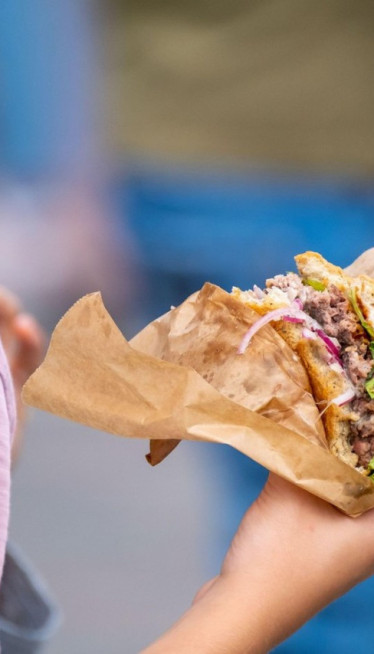 СЛАНА, СЛАТКА, ЉУТА: Шта омиљена храна говори о вама?